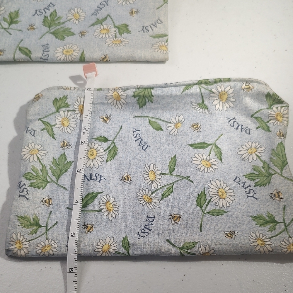 Longaberger Set Of 3 Make Up/Cosmetic Bags In Daisy Fabric - Picture 7 of 11